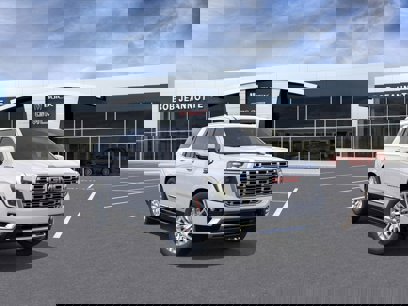 New 2025 GMC Yukon Denali w/ Sun & Power Step Package