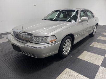 Used 2006 Lincoln Town Car Signature