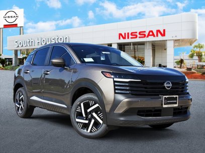 New 2025 Nissan Kicks SV