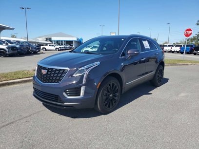 New 2024 Cadillac XT5 Luxury