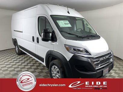 New 2025 RAM ProMaster 2500 w/ Quick Order Package 22G SLT