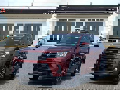 Used 2017 Toyota Highlander SE