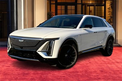 New 2025 Cadillac Lyriq Luxury