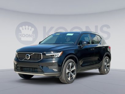 New 2025 Volvo XC40 B5 Core w/ Protection Package Premier