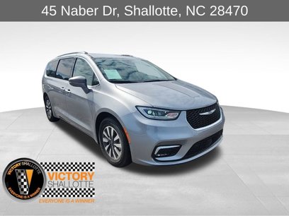 Certified 2021 Chrysler Pacifica Touring-L