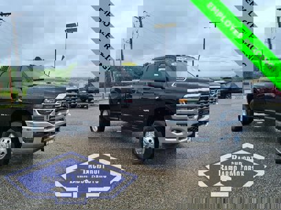 New 2025 RAM 3500 Big Horn w/ Safety Group