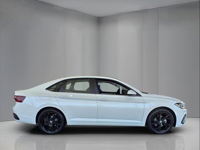 New 2025 Volkswagen Jetta SE