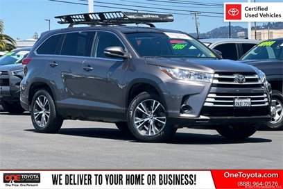 Certified 2019 Toyota Highlander LE
