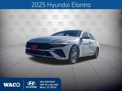 Used 2025 Hyundai Elantra SE