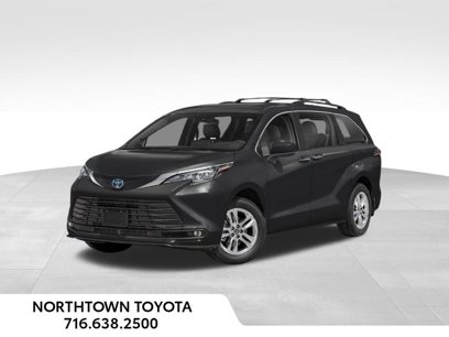 New 2025 Toyota Sienna XLE Woodland Edition