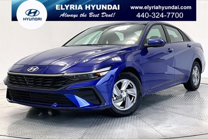 Certified 2025 Hyundai Elantra SE w/ Cargo Package