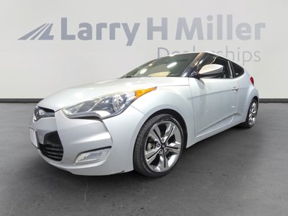 Used 2013 Hyundai Veloster w/ Tech Pkg