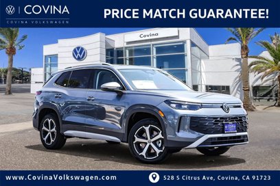 New 2025 Volkswagen Tiguan SE