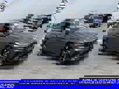 Used 2024 Hyundai Elantra SEL w/ Convenience Package