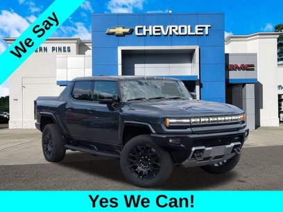 New 2025 GMC Hummer EV 2X w/ LPO, Dark Essentials Package