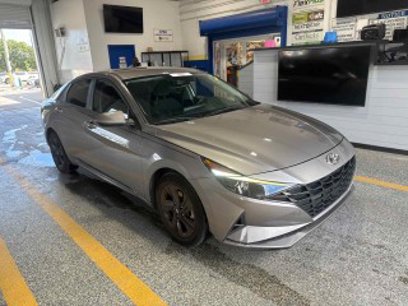Used 2023 Hyundai Elantra SEL