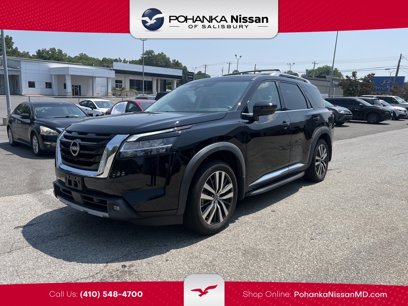 Used 2022 Nissan Pathfinder Platinum w/ Lighting Package (N93)