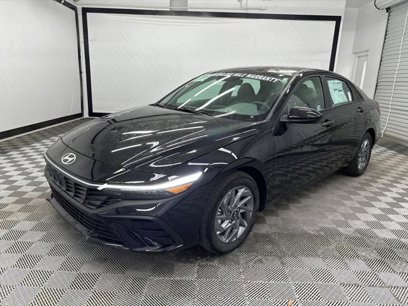 New 2025 Hyundai Elantra Blue