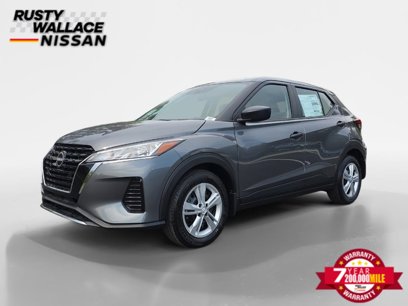 New 2025 Nissan Kicks Play S