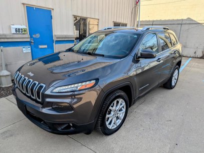 Used 2017 Jeep Cherokee Latitude w/ Safety/Convenience Group