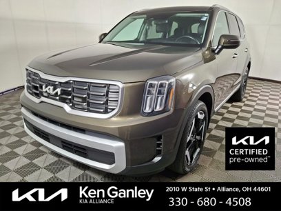 Used 2024 Kia Telluride S w/ S Sunroof Package