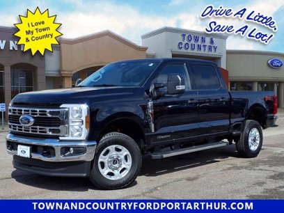 New 2025 Ford F250 XLT w/ FX4 Off-Road Package