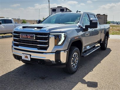 New 2025 GMC Sierra 3500 SLT w/ SLT Convenience Package