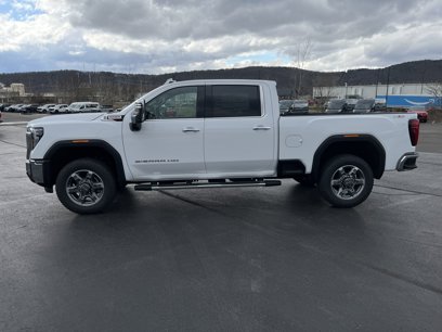 New 2025 GMC Sierra 2500 SLT w/ SLT Premium Package