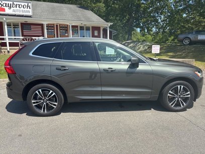 Used 2019 Volvo XC60 T6 Momentum w/ Premium Package