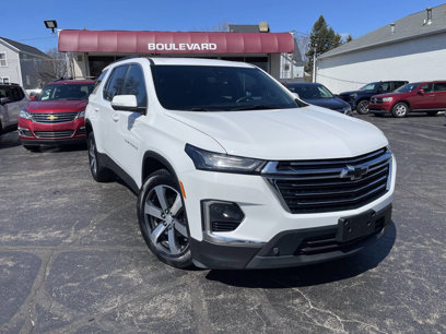 Used 2023 Chevrolet Traverse LT