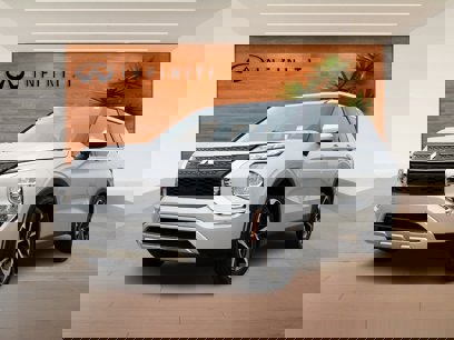 Used 2024 Mitsubishi Outlander SE