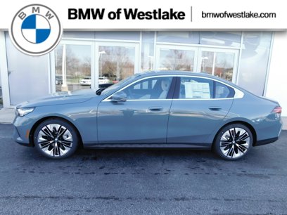 New 2024 BMW 540i xDrive w/ Premium Package