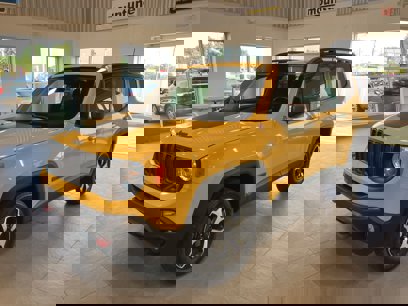 Used 2019 Jeep Renegade Trailhawk w/ Cold Weather Group II