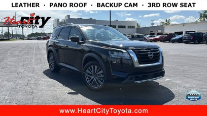 Used 2023 Nissan Pathfinder SL w/ SL Premium Package
