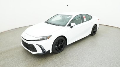 New 2025 Toyota Camry SE