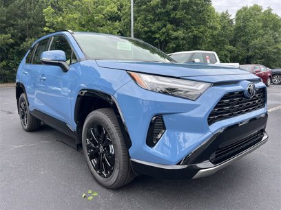 New 2025 Toyota RAV4 SE