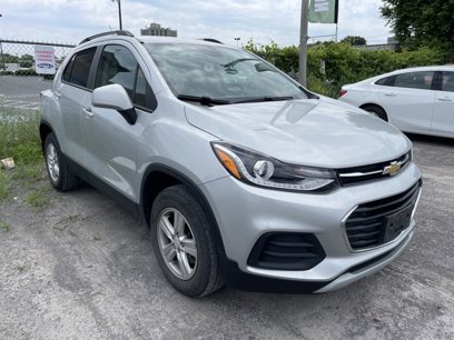 Used 2022 Chevrolet Trax LT w/ Driver Confidence Package