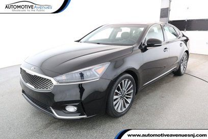 Used 2017 Kia Cadenza Premium