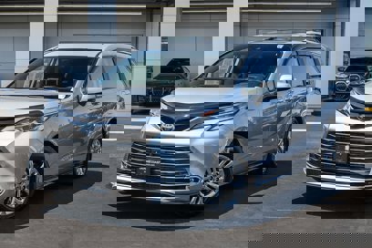 Used 2022 Toyota Sienna Platinum
