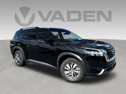 Used 2022 Nissan Pathfinder SV