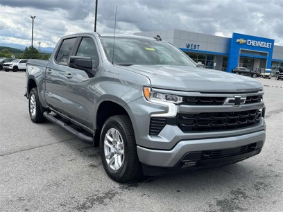 New 2025 Chevrolet Silverado 1500 RST w/ Convenience Package II