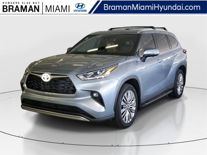 Used 2024 Toyota Highlander Platinum