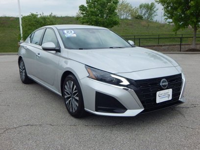 Used 2023 Nissan Altima 2.5 SV