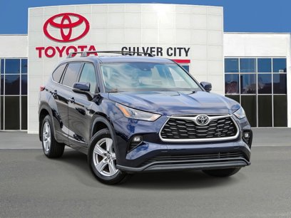 Certified 2022 Toyota Highlander LE