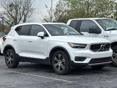 Used 2021 Volvo XC40 T4 Inscription