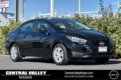 New 2025 Nissan Versa S w/ Trunk Package