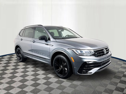 Used 2024 Volkswagen Tiguan SE R-Line