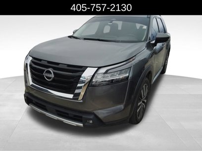 Used 2022 Nissan Pathfinder Platinum w/ Cargo Package