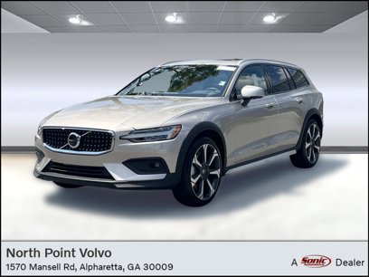 Certified 2025 Volvo V60 B5 Cross Country Ultra
