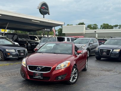 Used 2011 Volvo C70 T5 w/ Multimedia Pkg